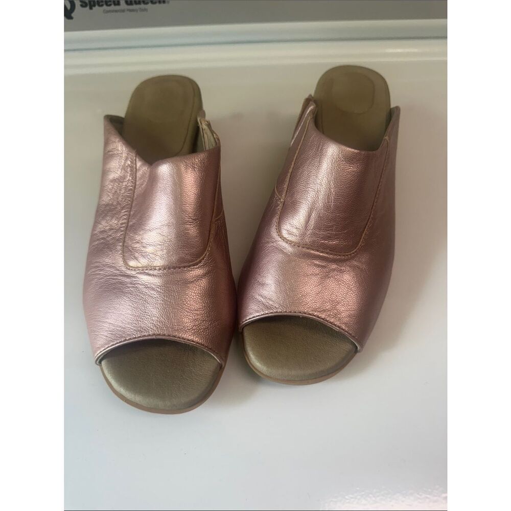Cloud Footwear - Rose Gold Women's Open-Toe Slip-On Sandals